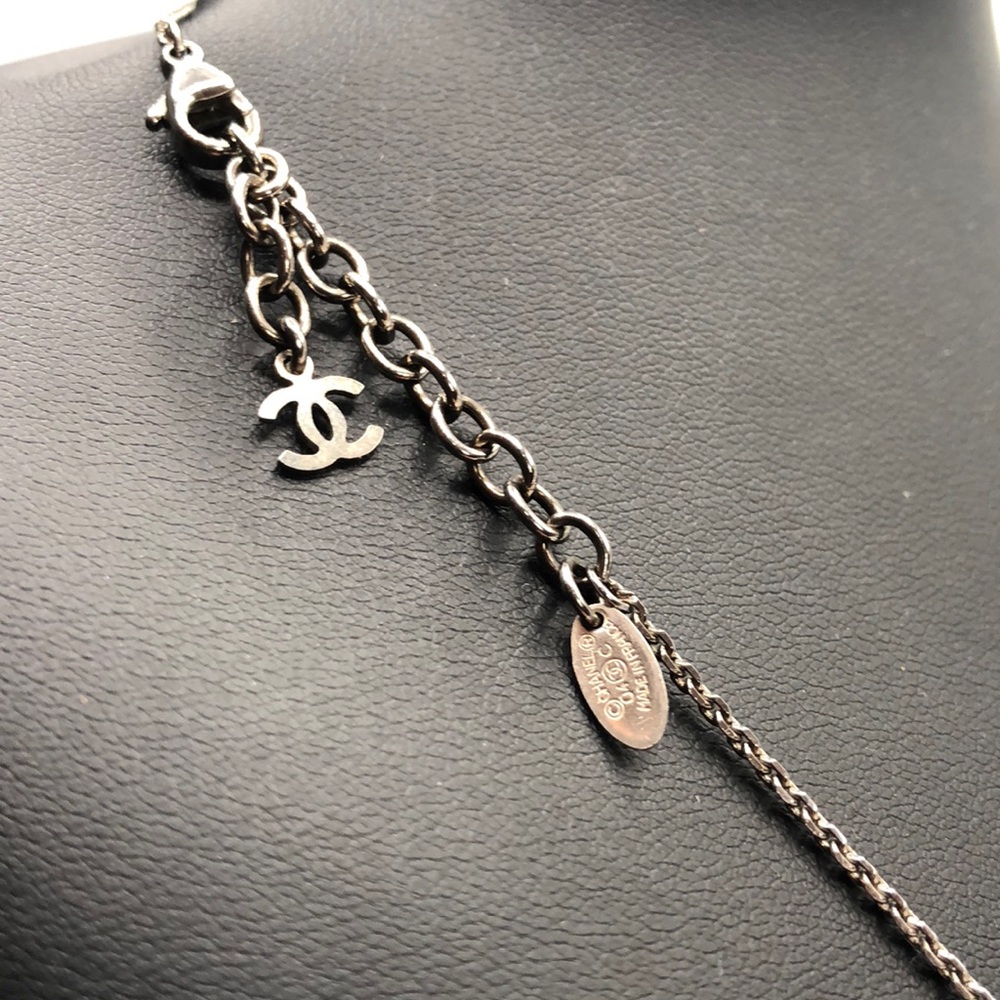 Authentic Vintage Chanel Star Pendant Necklace - Picture 4 of 5